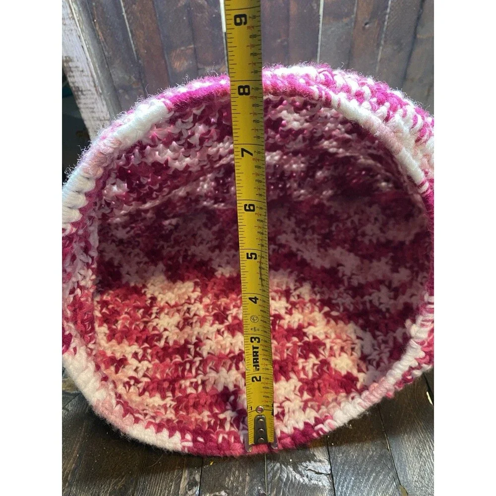 Handmade Crochet Pink/White Cat Cave Cat Bed Hideaway Warm Snuggle Cave L